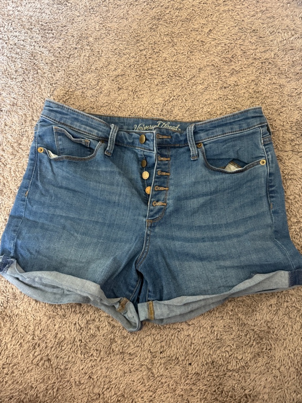 Universal Thread Medium Blue Denim Button-Fly Rolled Cuff Women's Shorts / BB16